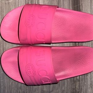 Authentic Gucci Women's Vibrant Pink Slide Sandals
